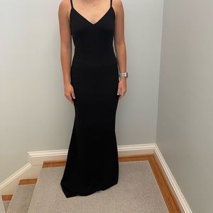 Black backless mermaid maxi dress